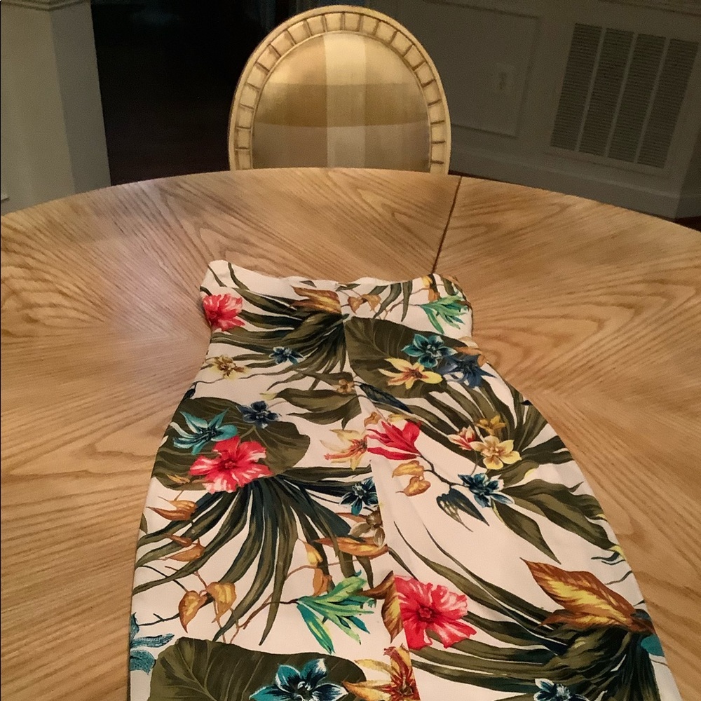 Sundress - Picture 4 of 7